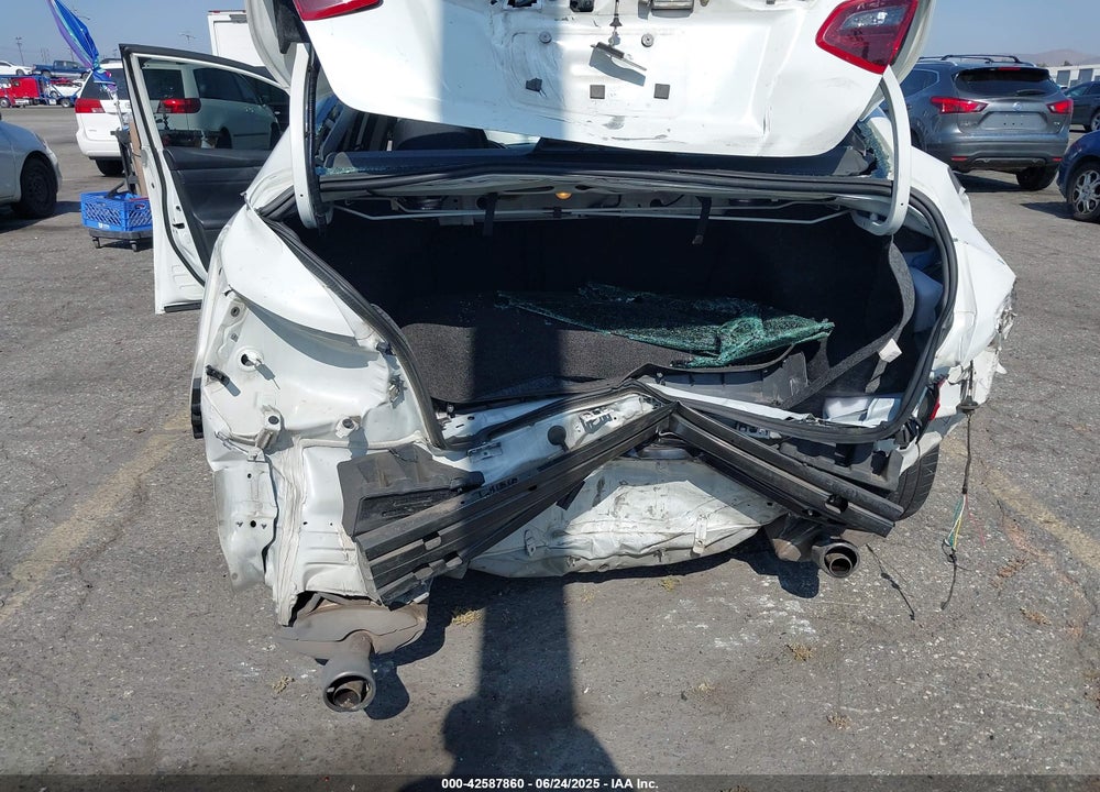 2017 NISSAN ALTIMA VIN: 1N4AL3AP1HN305357