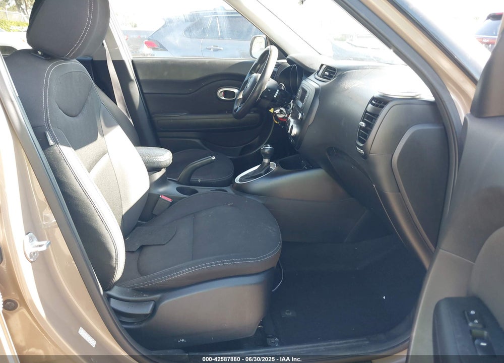 2015 KIA SOUL VIN: KNDJN2A28F7230922