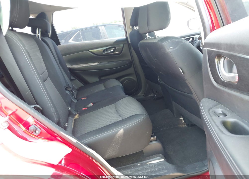 2017 NISSAN ROGUE SV VIN: JN8AT2MT8HW404320