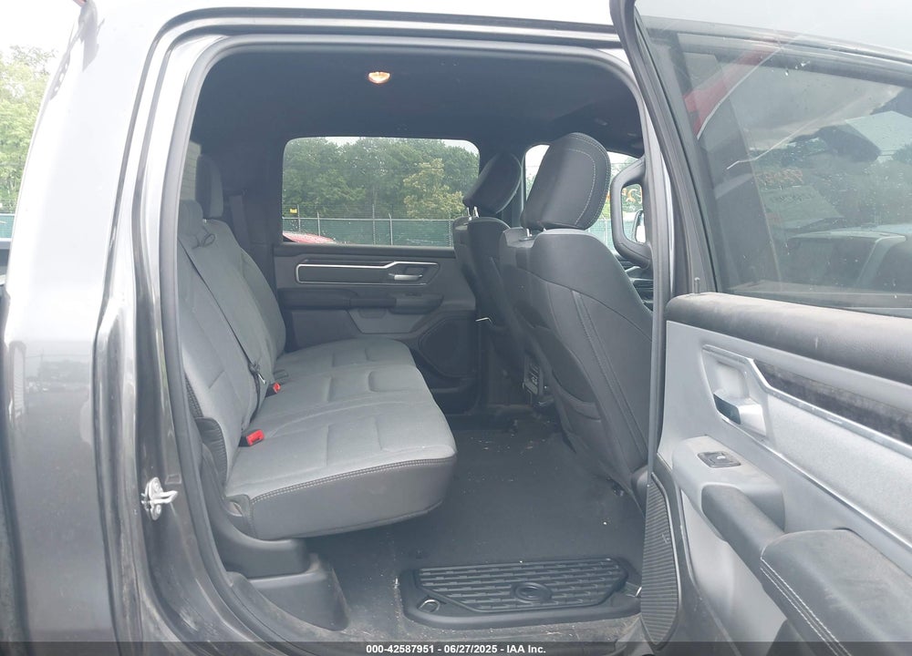 2022 RAM 1500 VIN: 1C6SRFFTXNN379092