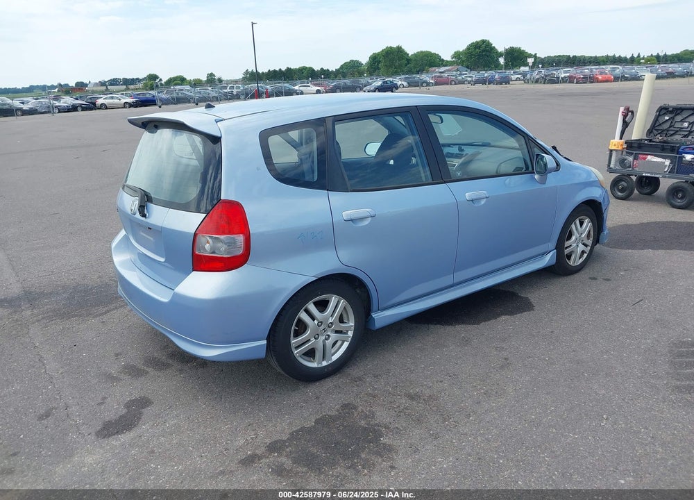 2008 HONDA FIT VIN: JHMGD38688S019259