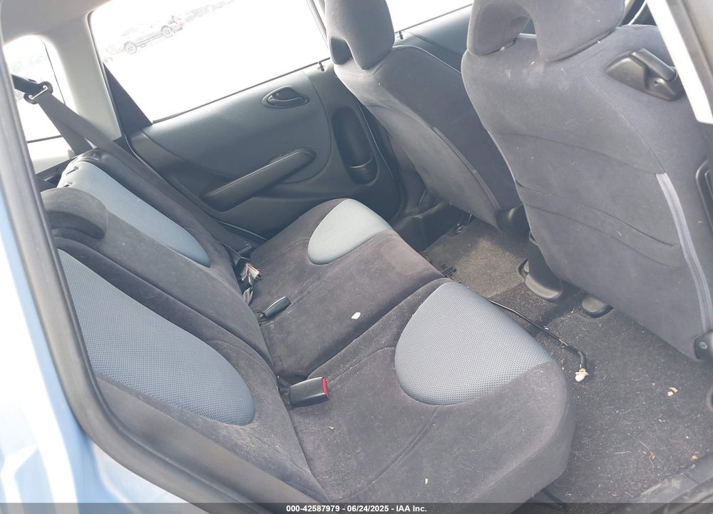 2008 HONDA FIT VIN: JHMGD38688S019259