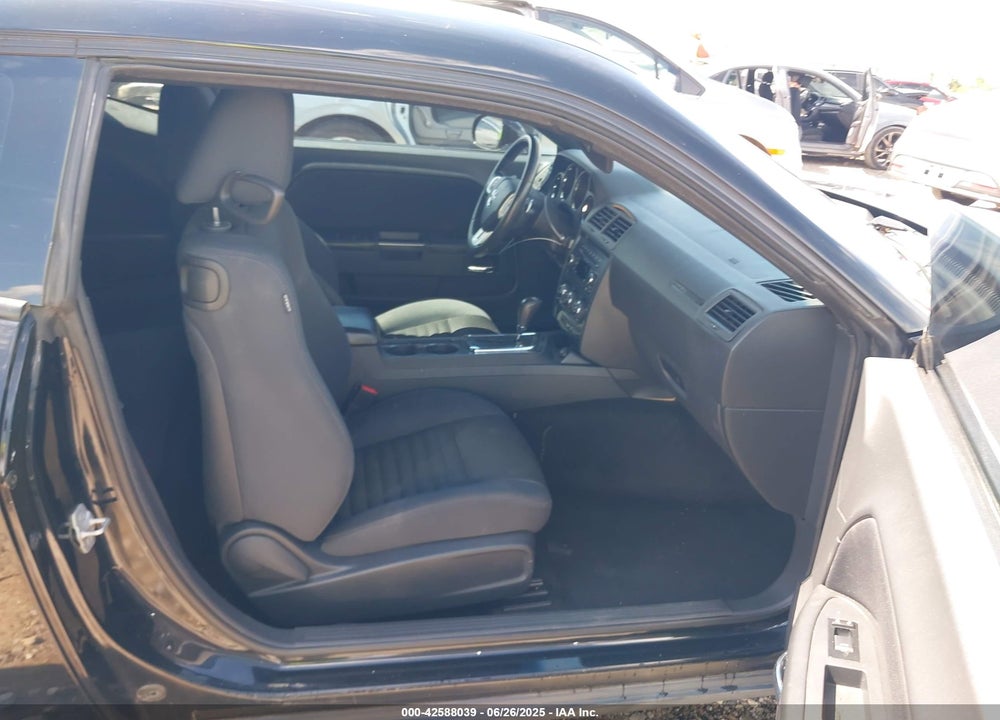 2013 DODGE CHALLENGER VIN: 2C3CDYAGXDH648964