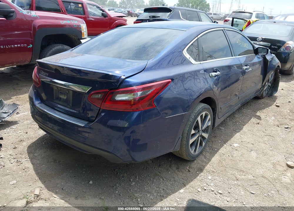 2017 NISSAN ALTIMA VIN: 1N4AL3AP8HC269162