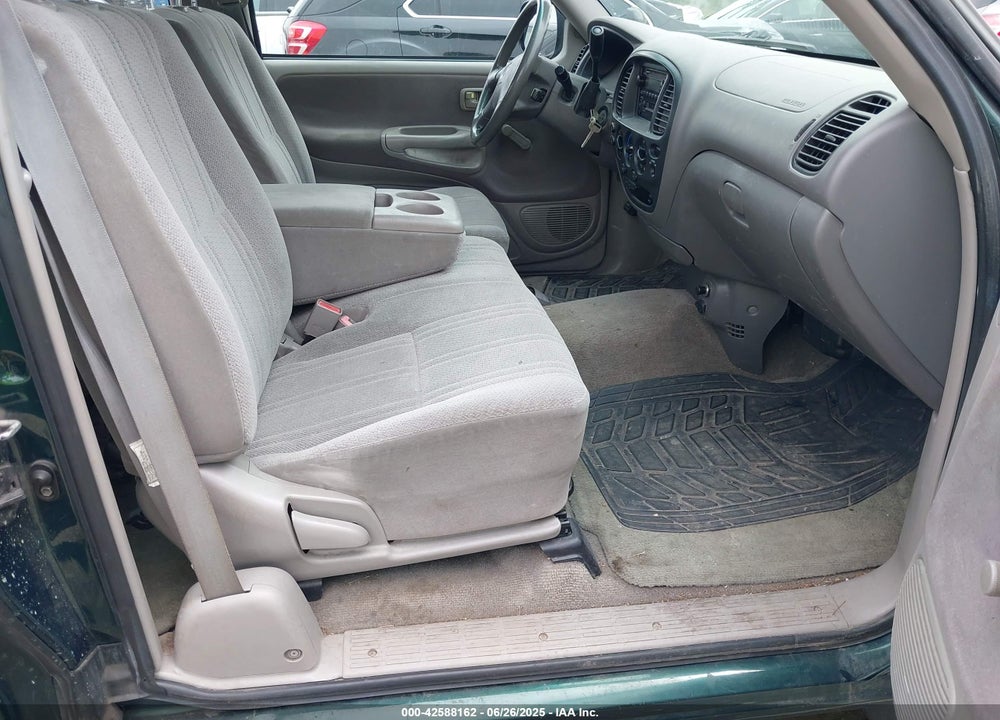 2002 TOYOTA TUNDRA SR5 V8 VIN: 5TBBT44182S287655