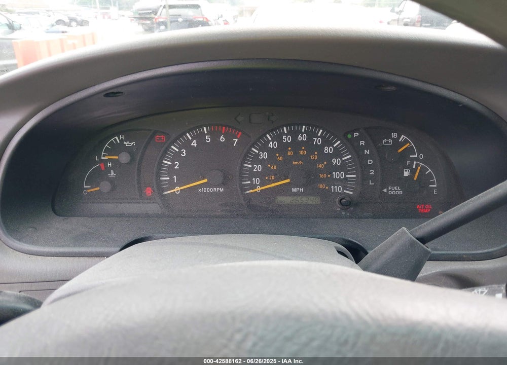 2002 TOYOTA TUNDRA SR5 V8 VIN: 5TBBT44182S287655