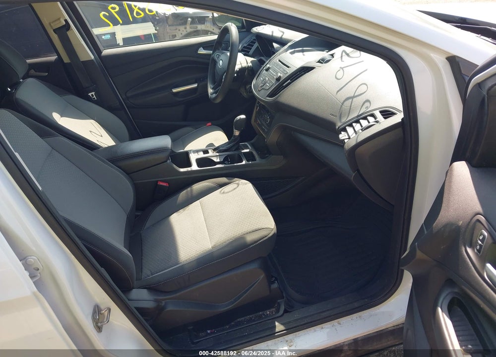 2017 FORD ESCAPE VIN: 1FMCU0GD1HUE22370