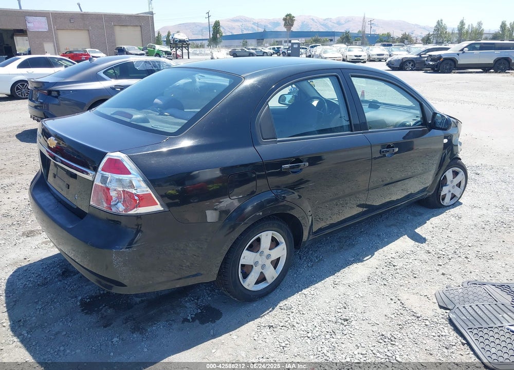 2008 CHEVROLET AVEO LS VIN: KL1TD56678B123487