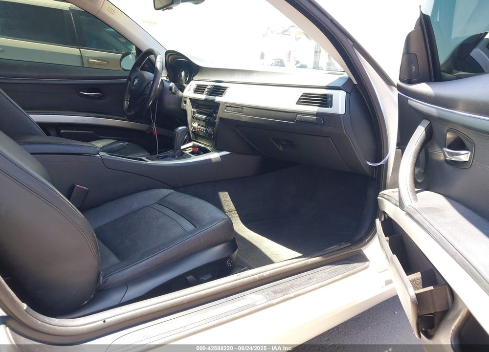 2007 BMW 328I VIN: WBAWV13517PK48040