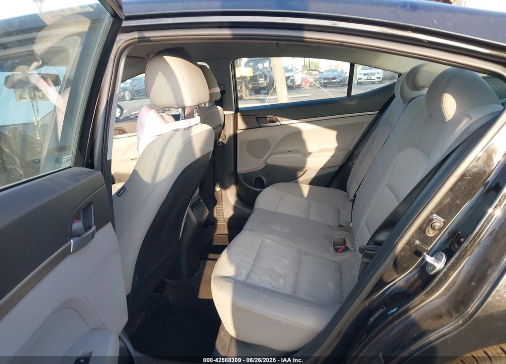 2017 HYUNDAI ELANTRA SE VIN: 5NPD74LF8HH202362