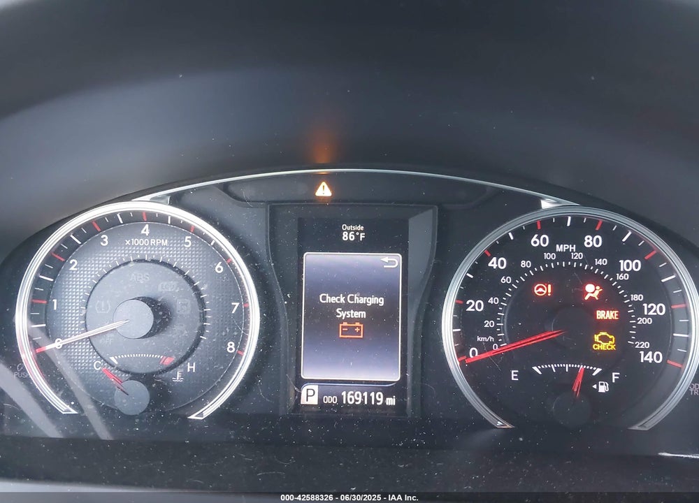 2015 TOYOTA CAMRY VIN: 4T1BK1FK4FU560070