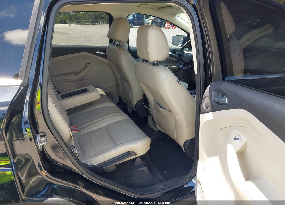 2017 FORD ESCAPE TITANIUM VIN: 1FMCU0JD2HUF02415