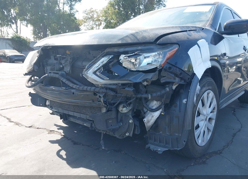 2017 NISSAN ROGUE VIN: JN8AT2MT3HW382050