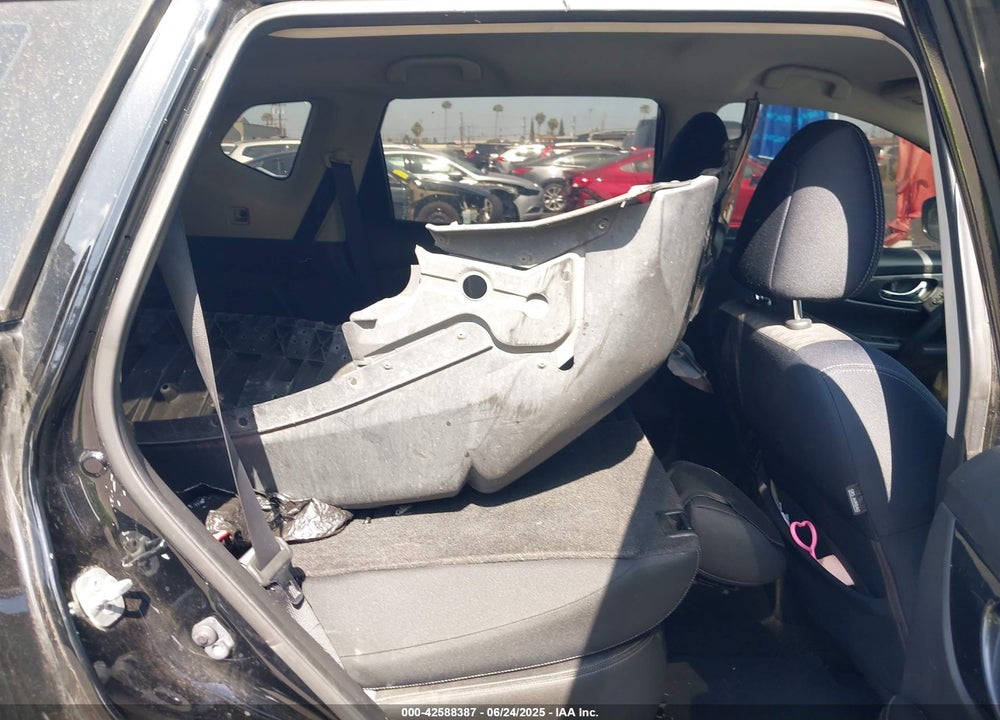 2017 NISSAN ROGUE VIN: JN8AT2MT3HW382050