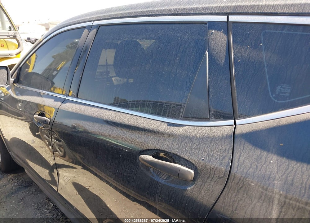 2017 NISSAN ROGUE VIN: JN8AT2MT3HW382050