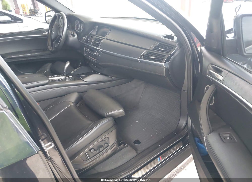 2013 BMW X5 M VIN: 5YMGY0C57DLL15565