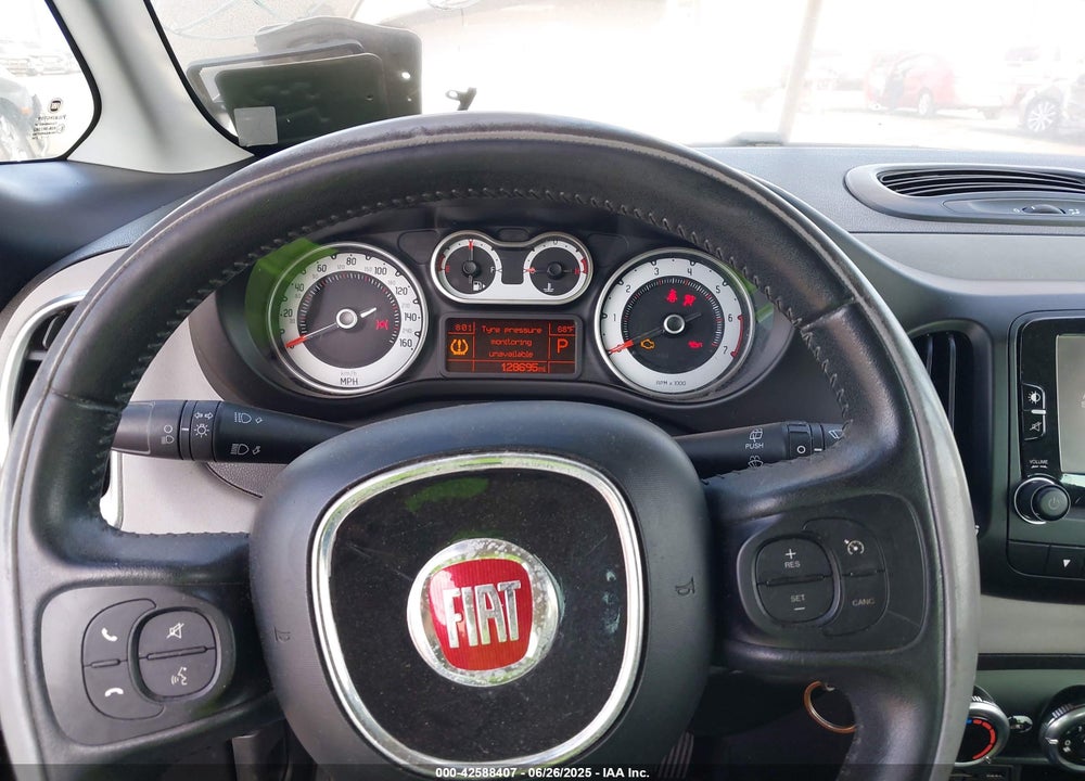 2014 FIAT 500L VIN: ZFBCFABH1EZ002138