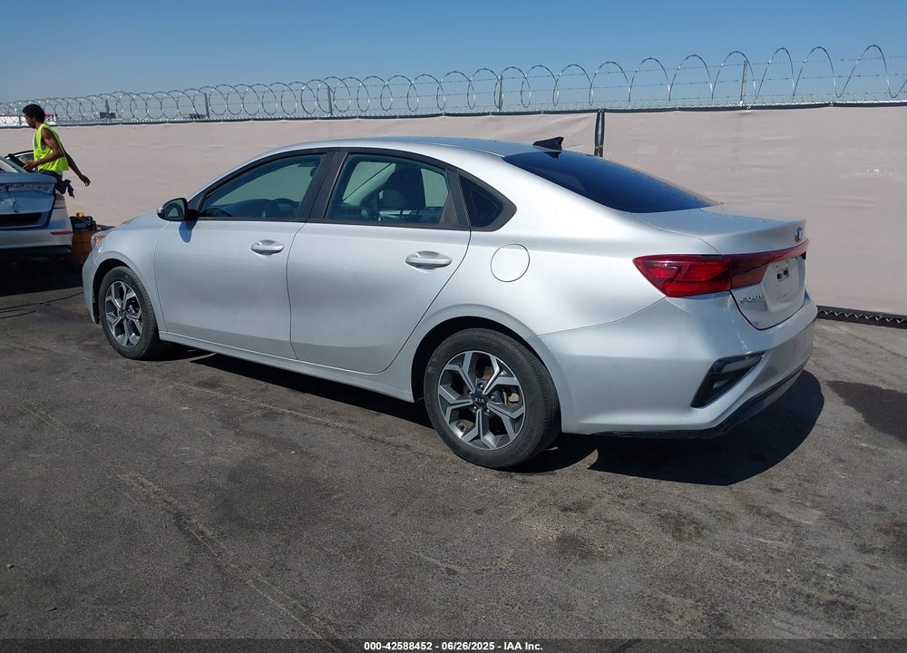 2021 KIA FORTE VIN: 3KPF24AD8ME316708