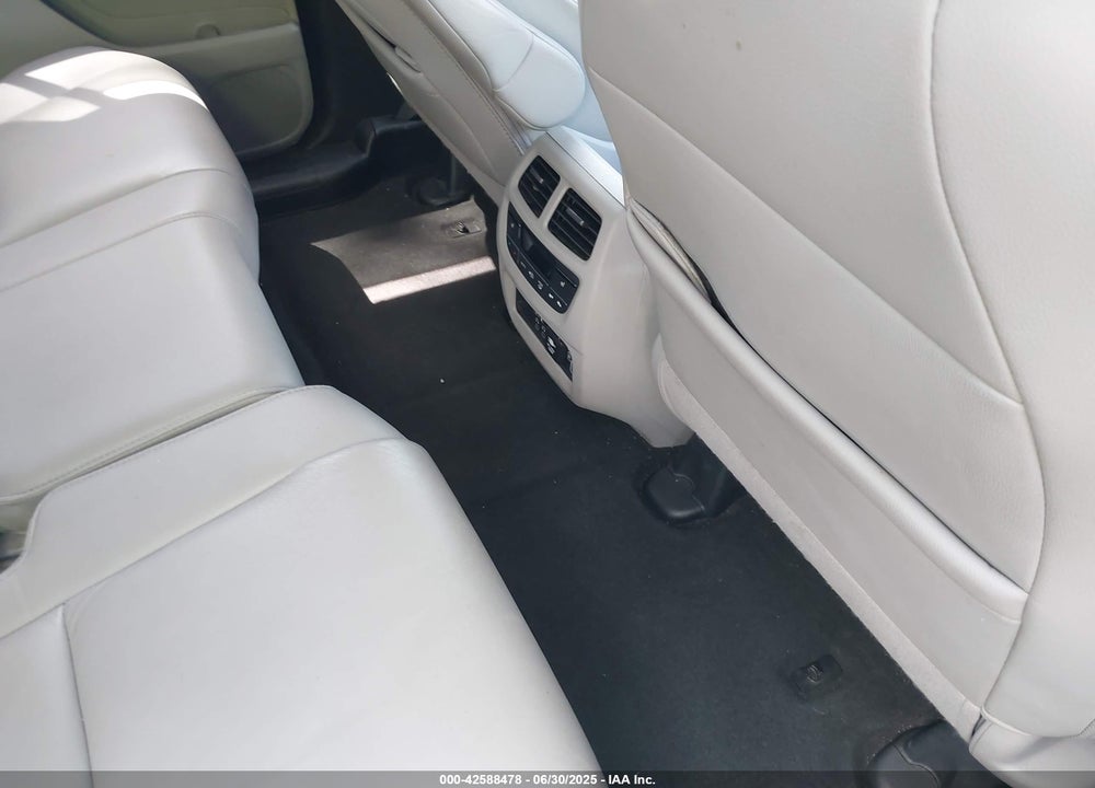 2019 HONDA PILOT VIN: 5FNYF6H98KB011047