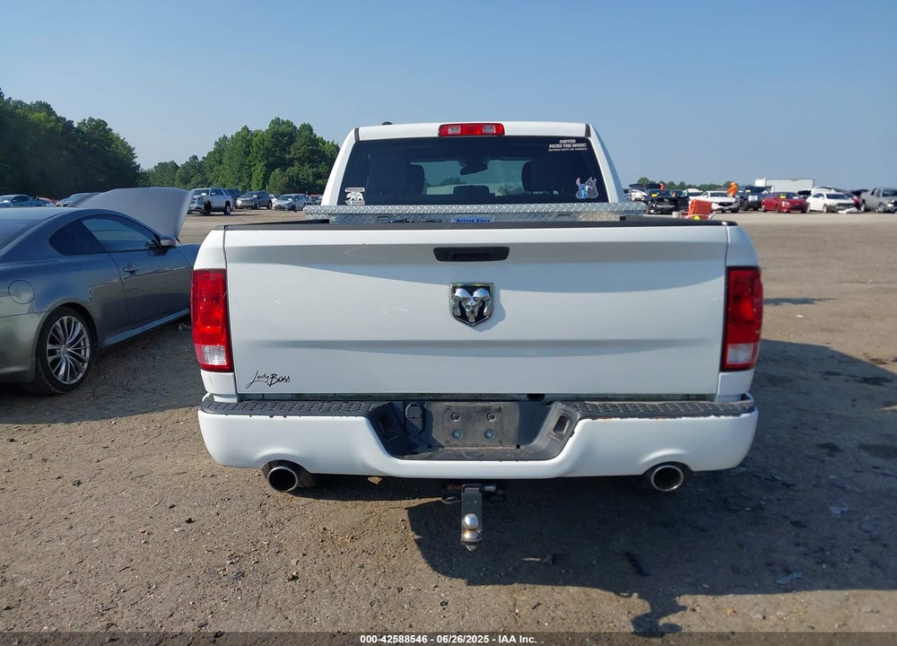2019 RAM 1500 CLASSIC VIN: 1C6RR6KT7KS538832