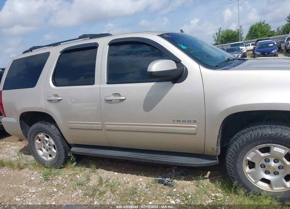 2013 CHEVROLET TAHOE VIN: 1GNSCAE09DR184197