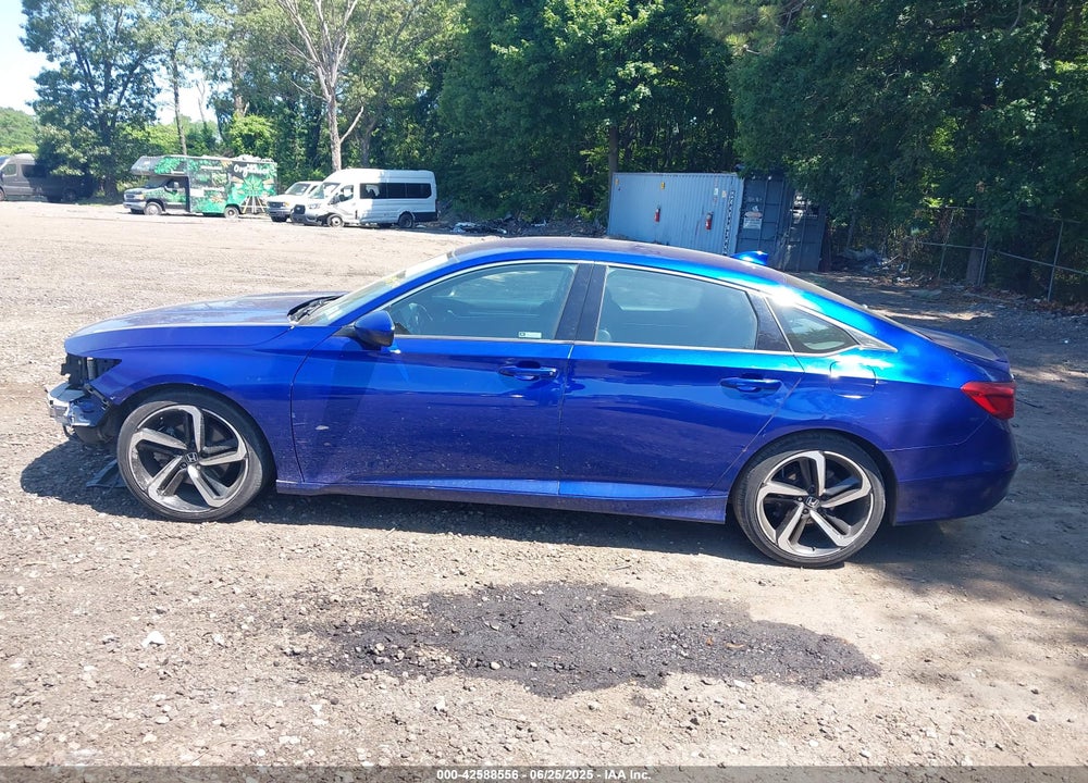 2018 HONDA ACCORD VIN: 1HGCV1F32JA238824