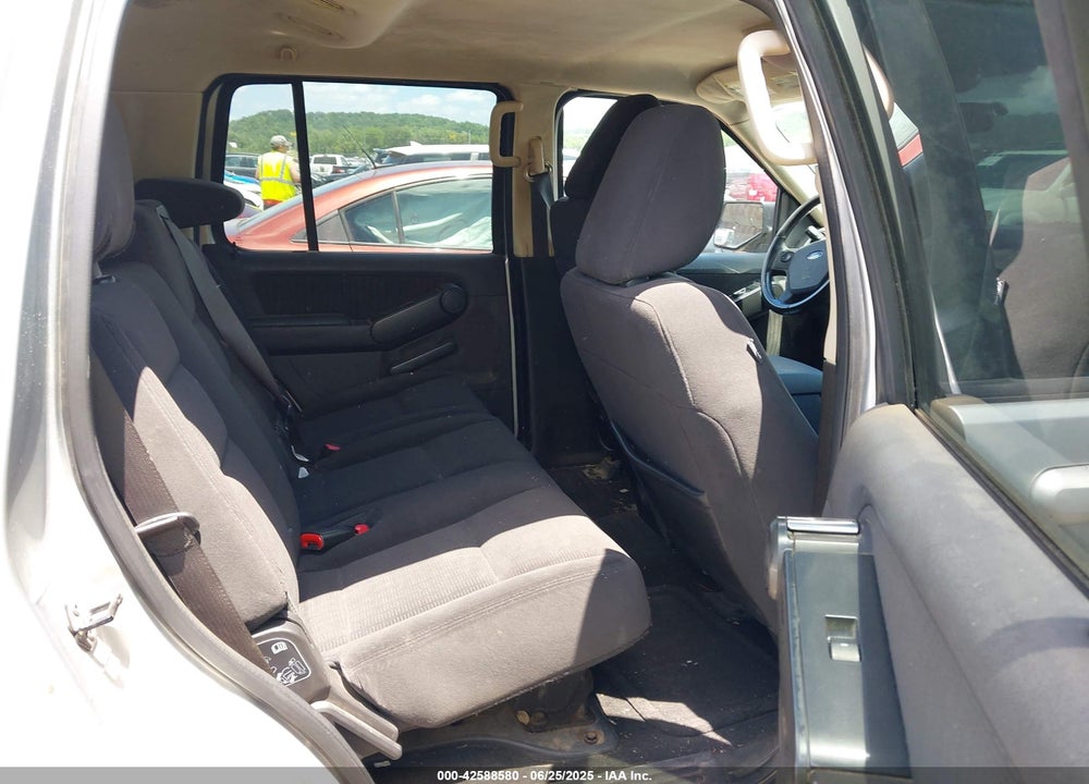 2010 FORD EXPLORER XLT VIN: 1FMEU6DE2AUA70477