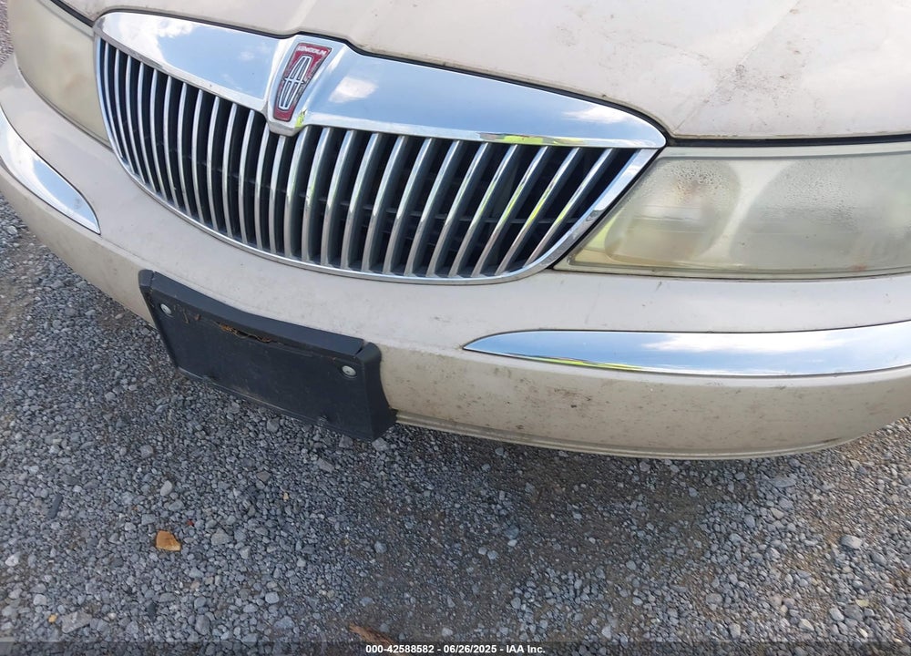 2001 LINCOLN CONTINENTAL VIN: 1LNHM97V91Y667242