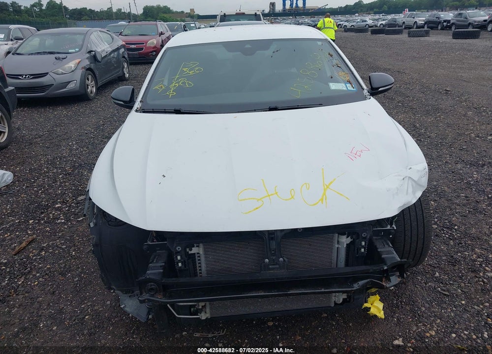 2024 VOLKSWAGEN JETTA GLI VIN: 3VW9T7BU5RM016273