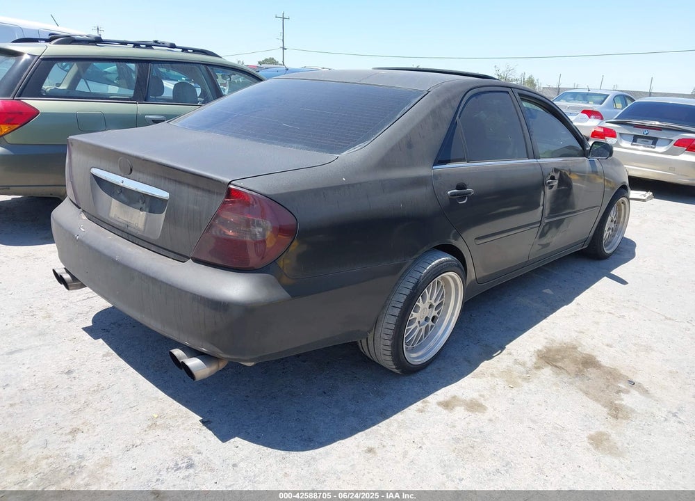 2003 TOYOTA CAMRY XLE VIN: JTDBE30K830184394