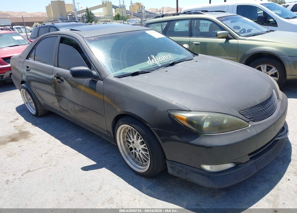 2003 TOYOTA CAMRY XLE VIN: JTDBE30K830184394