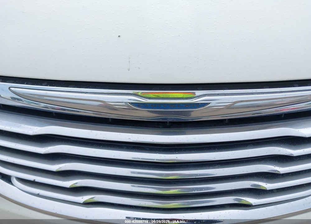 2013 CHRYSLER TOWN & COUNTRY VIN: 2C4RC1CG9DR560107