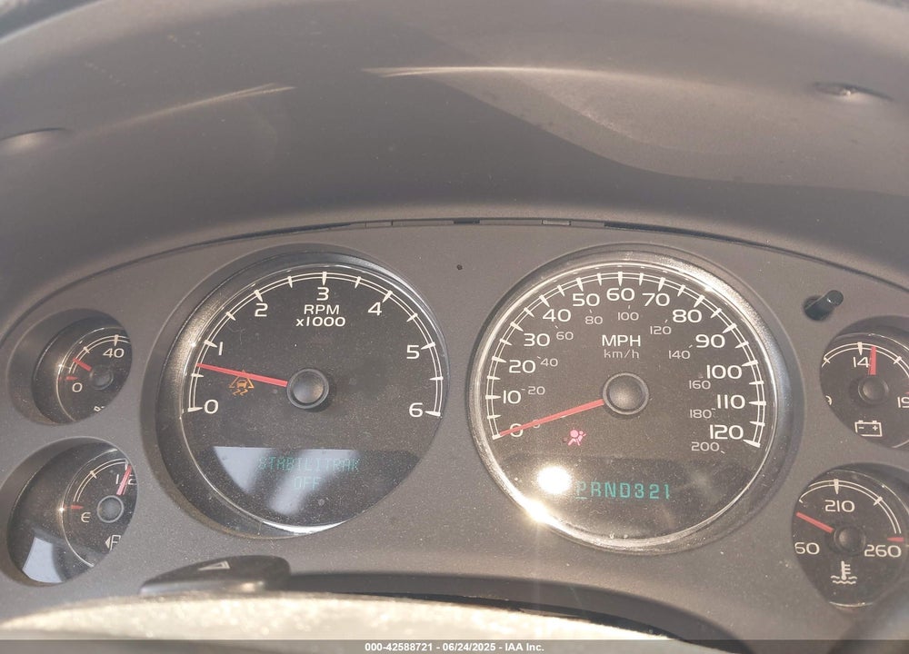 2007 CHEVROLET SUBURBAN 1500 VIN: 3GNFK16357G290535