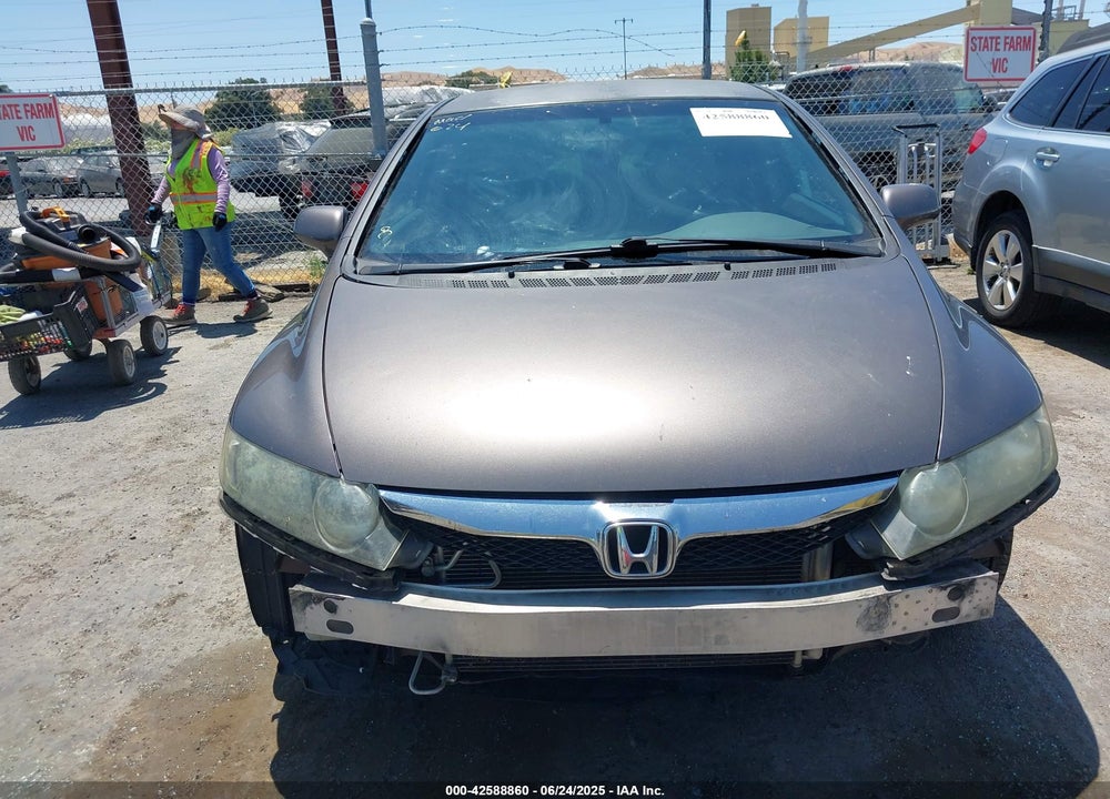 2011 HONDA CIVIC VIN: 2HGFA1F50BH524152