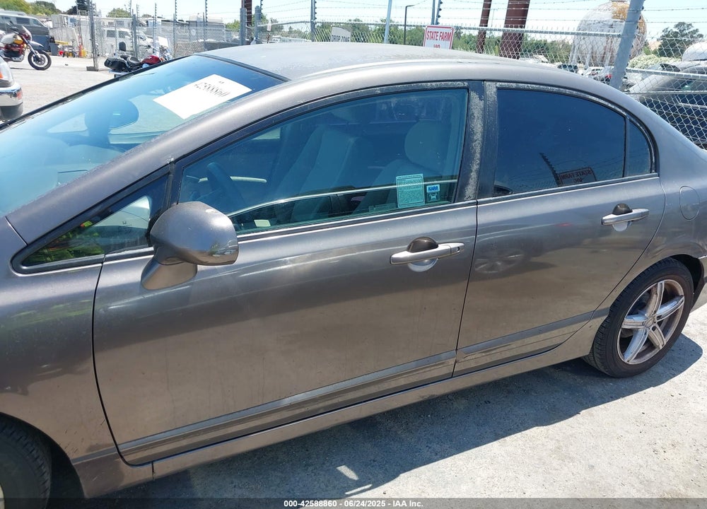 2011 HONDA CIVIC VIN: 2HGFA1F50BH524152