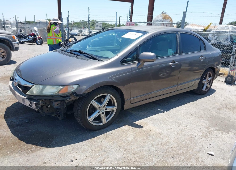 2011 HONDA CIVIC VIN: 2HGFA1F50BH524152