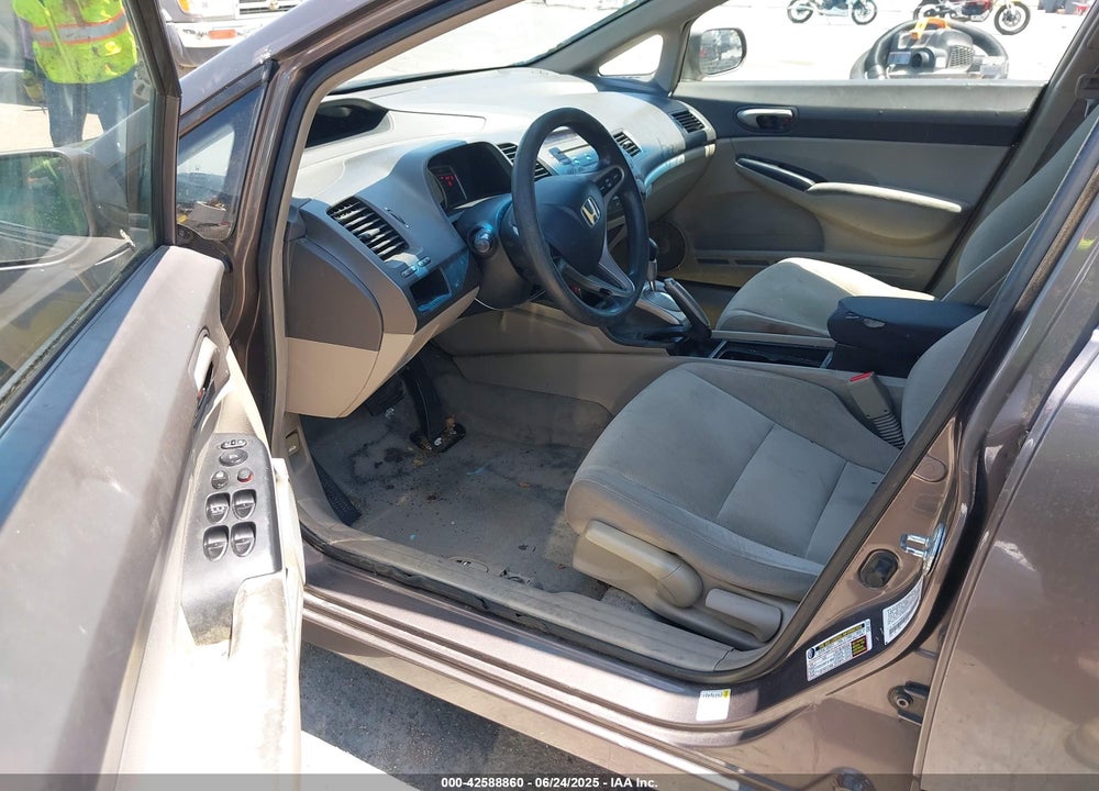 2011 HONDA CIVIC VIN: 2HGFA1F50BH524152