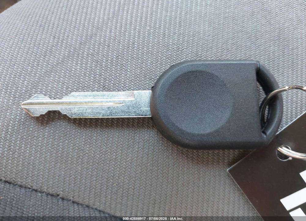 2007 FORD ESCAPE VIN: 1FMCU02ZX7KA92581