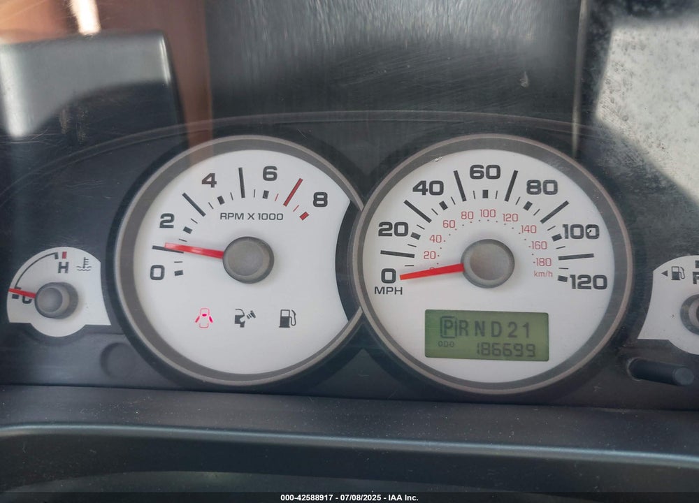 2007 FORD ESCAPE VIN: 1FMCU02ZX7KA92581