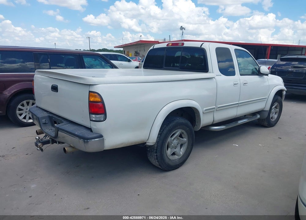 2002 TOYOTA TUNDRA LTD V8 VIN: 5TBRT38112S320630