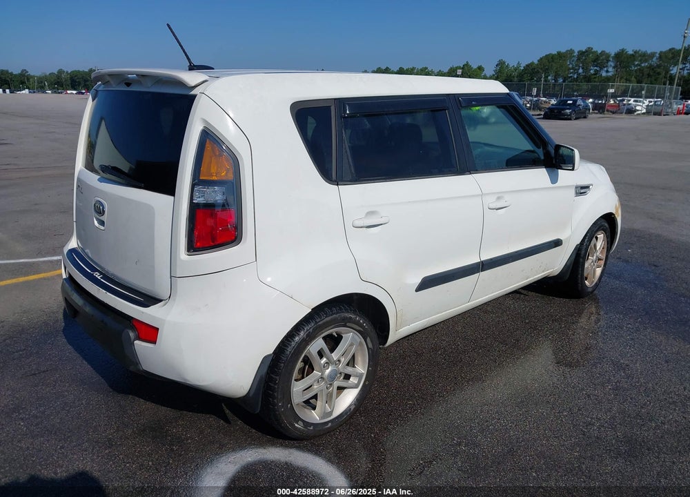 2011 KIA SOUL VIN: KNDJT2A28B7287167