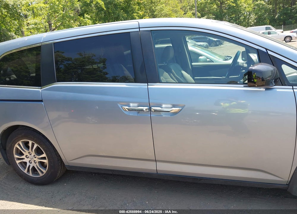 2011 HONDA ODYSSEY EX-L VIN: 5FNRL5H60BB051135