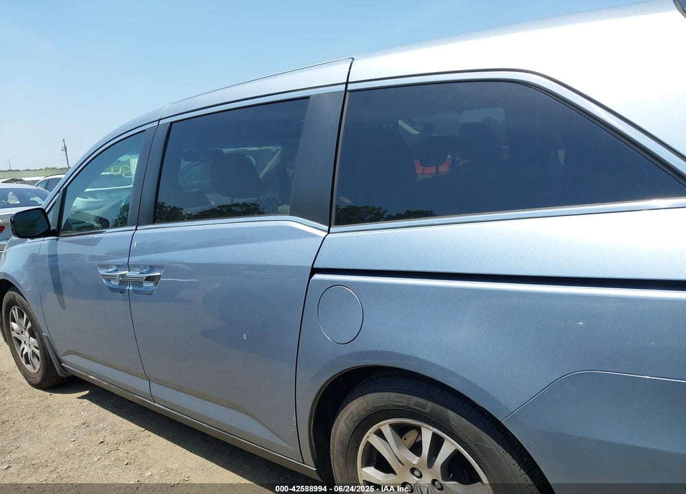 2011 HONDA ODYSSEY EX-L VIN: 5FNRL5H60BB051135