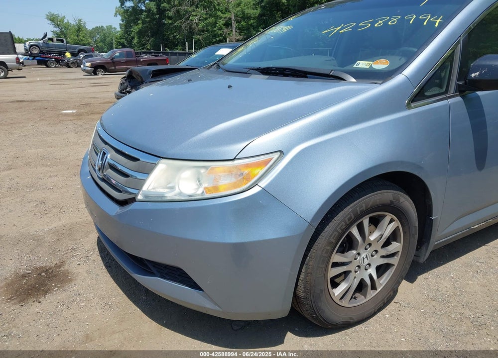2011 HONDA ODYSSEY EX-L VIN: 5FNRL5H60BB051135