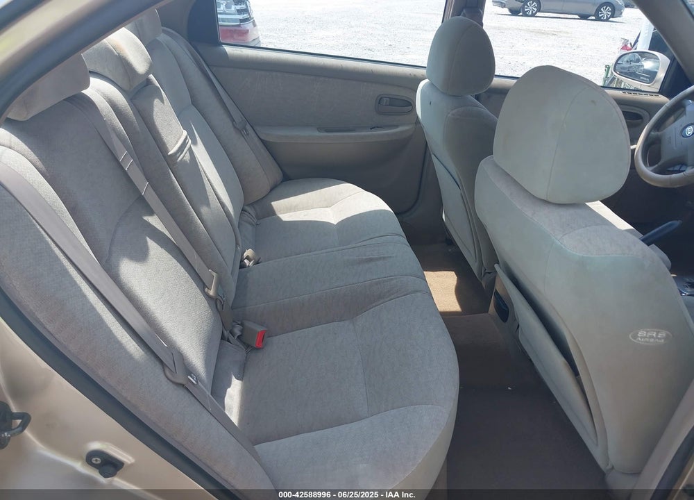 2004 KIA OPTIMA EX/LX VIN: KNAGD126845341047