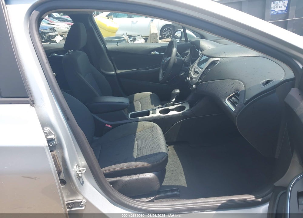 2018 CHEVROLET CRUZE VIN: 1G1BC5SM5J7134727