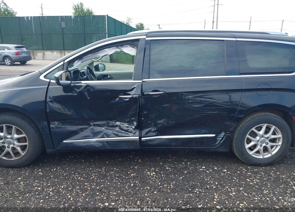 2020 CHRYSLER PACIFICA TOURING L VIN: 2C4RC1BG6LR120961