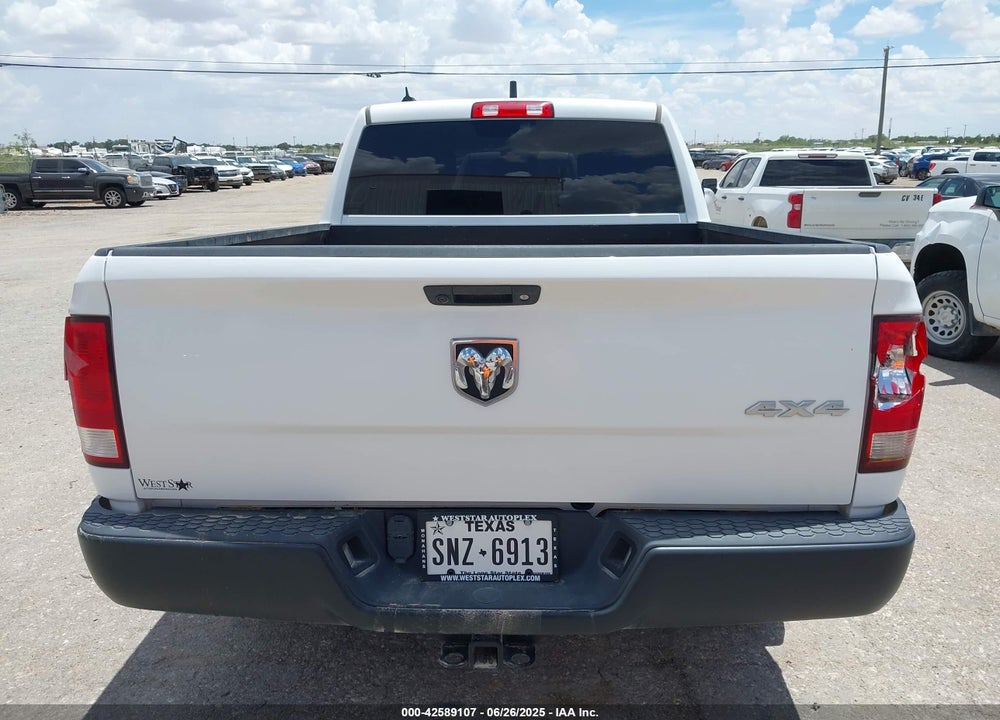 2022 RAM 1500 CLASSIC VIN: 1C6RR7FG6NS244927