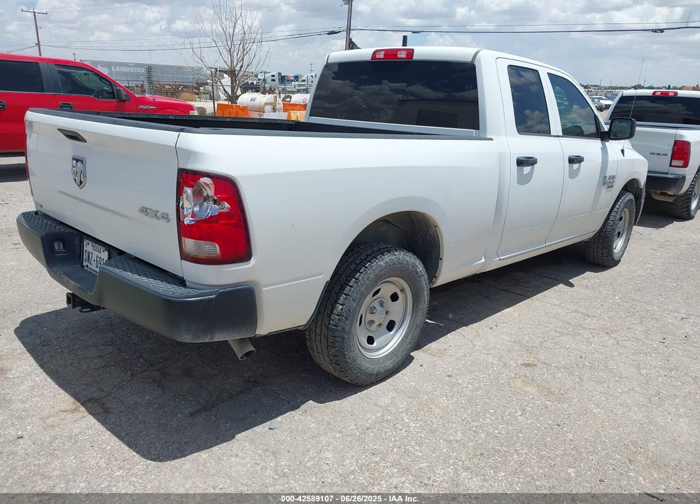 2022 RAM 1500 CLASSIC VIN: 1C6RR7FG6NS244927