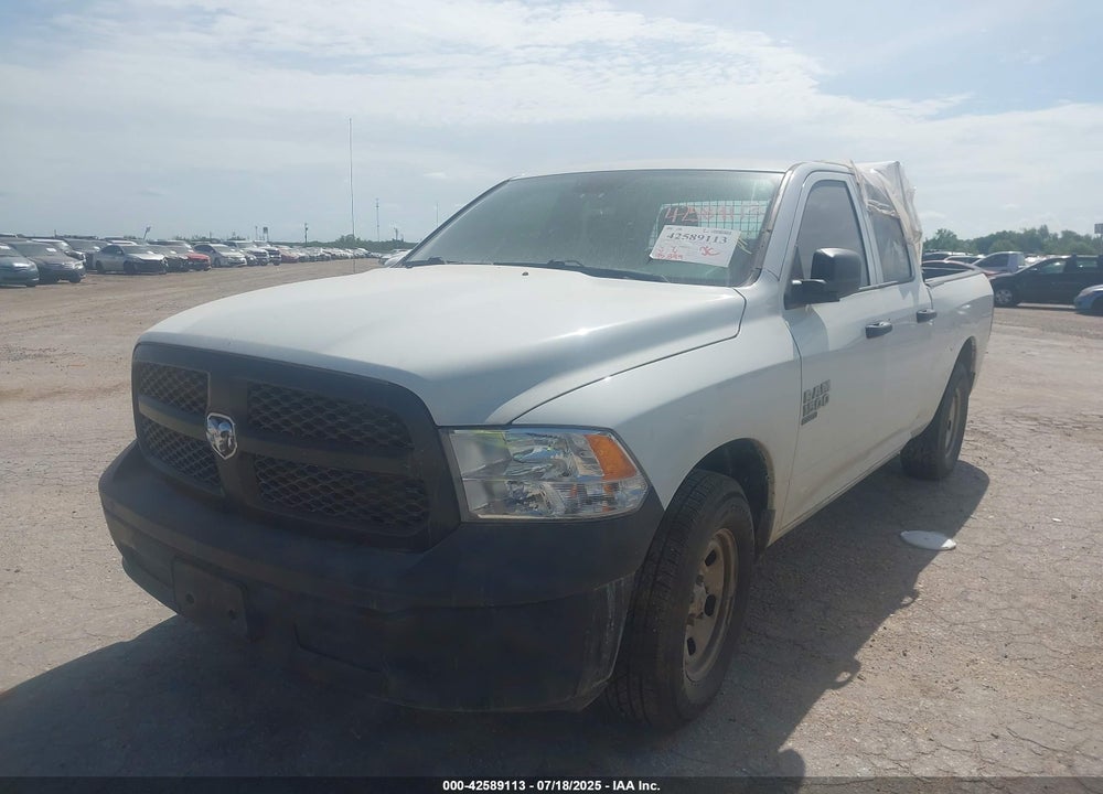 2021 RAM 1500 CLASSIC VIN: 1C6RR6FG0MS524674